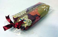 กระเป๋าสตรี : กระเป๋ากล่อง ลายดอกซากุระดอกใหญ่สีทอง สีแดง 0