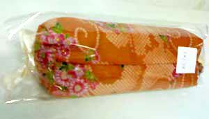 กระเป๋าสตรี : กระเป๋ากล่อง ลายดอกเบญจมาศสีชมพูดอกเล็ก พื้นสีส้ม 1